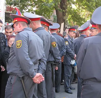В Армении продолжают ограничивать основные свободы человека - доклад