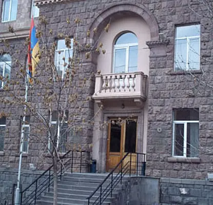 «Ռեշոտկով բալկոն, չհասած ՇԿՈԴԱ». Երևանյան հասցեները՝ ըստ ԿԸՀ-ի