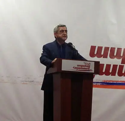 Այժմ հանրահավաքներին 3 հազար մարդ է մասնակցում, 5 տարի առաջ՝ 30 հազար էր, վստահ է Սերժ Սարգսյանը