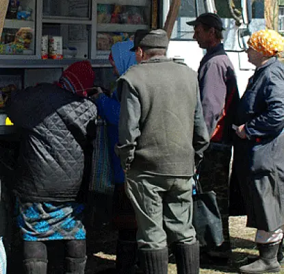 Сельчане написали письмо армянскому премьеру, чтобы не получать пенсий из автомобиля