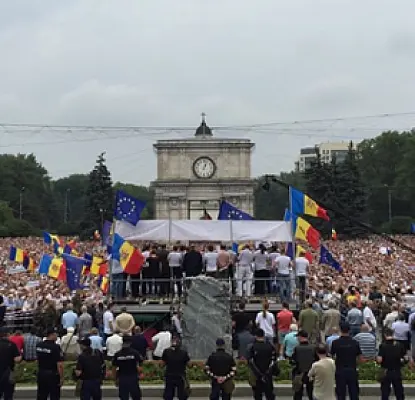 Վրանային քաղաք՝ Մոլդովայի մայրաքաղաքի կենտրոնում․ պահանջում են նախագահի հրաժարականը