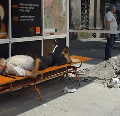 Hundreds of Yerevan Residents Sleep on Streets or City's Sole Homeless Shelter: Press