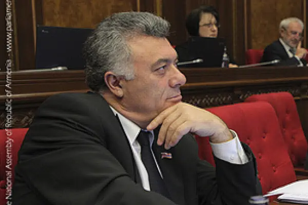 Former Armenian MP Calls People Who Choose to Opt Out of Military Service ‘Second-Rate’