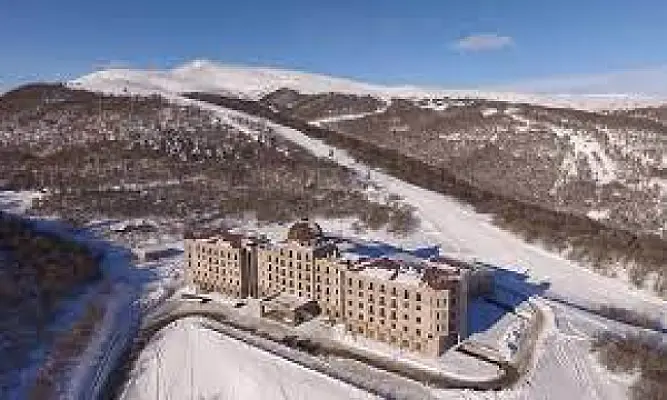 Подарок бывшего главы таможни продали за 10 миллионов