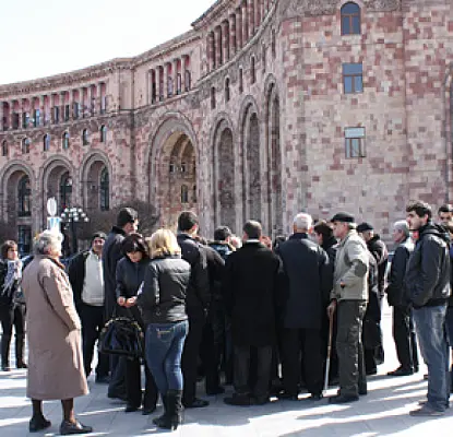 Heritage Party Again to Participate in Street Trade Ban Protests