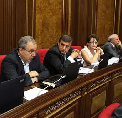 Միլիարդներ են գողանում, բայց բարձր պաշտոնյաները չեն պատժվում. ՎՊ-ի հաշվետվության մասին