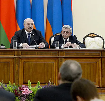 Սարգսյանն ու Լուկաշենկոն խոսել են ՀԱՊԿ-ի, Ղարաբաղի և «բազմախոստում ծրագրերի» մասին