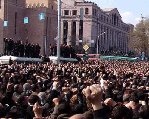 2008-ին ընդդիմությունը չգրավեց նախագահականը` չցանկանալով քրեականանալ. մոսկվացի փորձագետ