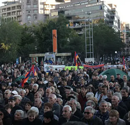 Masses to Create Uncontrollable Situation: HAK Identifies its Path to President's Resignation