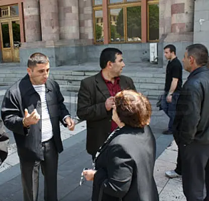 Armenian Farmers Protest Turkish Imports, Complain of Price Disparity
