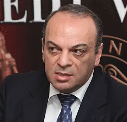 Քաղաքական իրավիճակի հանգուցալուծման երեք սցենարները՝ ըստ նախագահի նախկին թեկնածուի