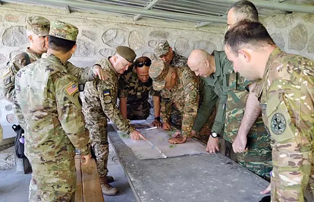 Военные атташе зафиксировали присутствие на территории Армении азербайджанских ВС
