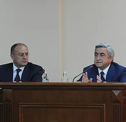 Սերժ Սարգսյանը հանձնարարել է խստացնել հերթապահությունը հայ-ադրբեջանական զորքերի շփման գծում