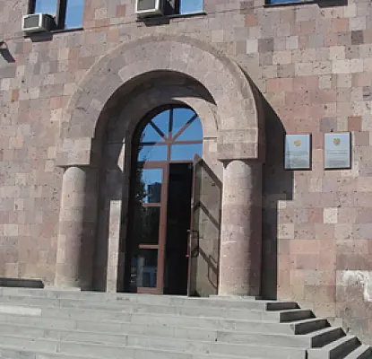 Ոստիկանության ներկայացուցիչը դեմ է, որպեսզի նիստը տեսագրեն․ նա պնդում է, թե կաշկանդվում է