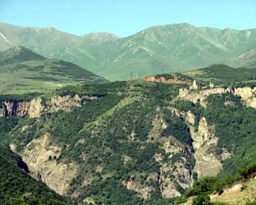 ДТП на трассе Горис-Татев. Водитель погиб, пассажир в больнице