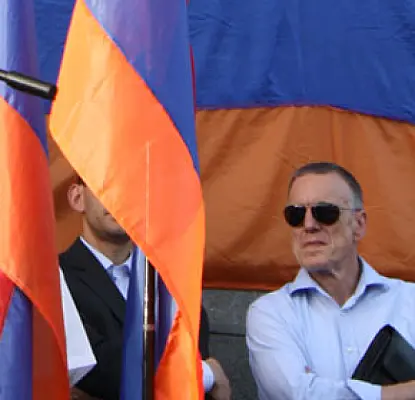 German Ambassador Despite Being at Rally, Doesn't Associate Himself with HAK