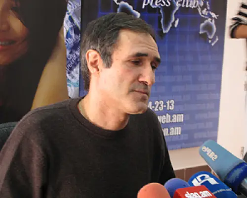 If I Go to Rallies, I Will Lose My Audience: Actor Vardan Petrosyan