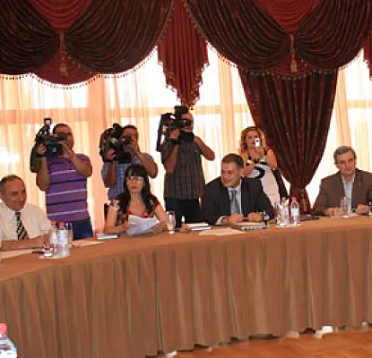 Կոալիցիայի պահվածքը թունավորում է երկխոսության շուրջ մթնոլորտը. ՀԱԿ