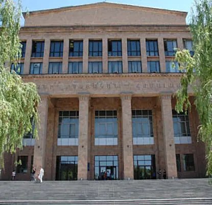 ԵՊՀ-ն հերքում է Հայ բանասիրության ֆակուլտետի փոխդեկանին