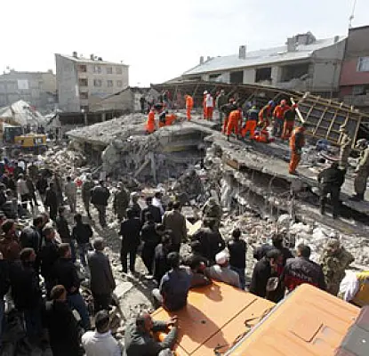 Earthquake Aftershocks Continue in Turkey. Also Felt in Greece, Macedonia, Bosnia