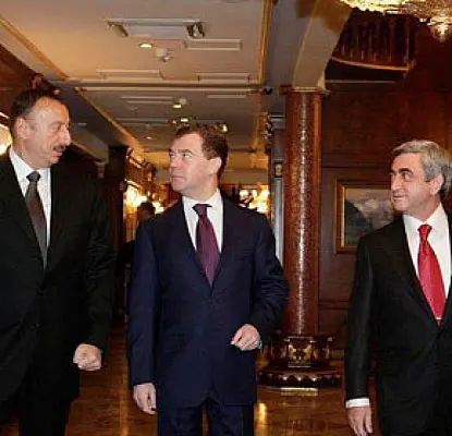 Armenia, Azerbaijan Presidents Duke it Out in Moscow: Local Paper