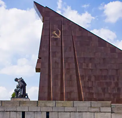 Грузия сносит еще один памятник ВОВ