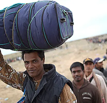 Turkey Says 1,000 Syrians Fled in Last 24 Hours, Plans to Open New Refugee Camp