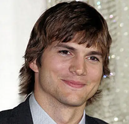 Ashton Kutcher to Play Steve Jobs in Biopic