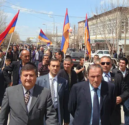 ՀԱԿ-ի թեկնածուն հայտարարել է, որ պատրաստ է կիսել վարդենիսցիների ցավը
