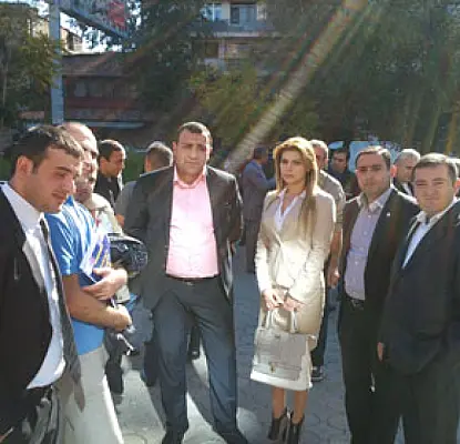 «Կապ չունի՝ ինչ քաղաքական հայացքներ ունեն». ԲՀԿ-ի երիտասարդները միացան ակցիային (ՏԵՍԱՆՅՈՒԹ)