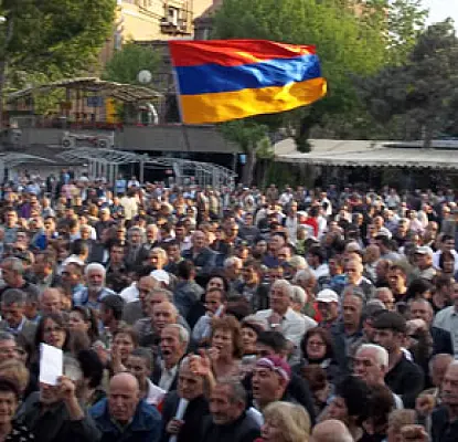 «Ժամանակն է, որպեսզի ՀԱԿ-ը վերածվի կուսակցության». Տեր-Պետրոսյանը պատրաստ է առաջնորդել