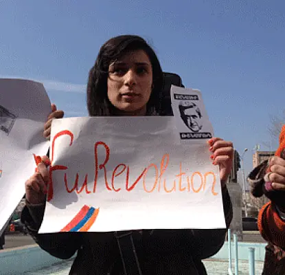 «ԲԱREVOLUTION»-ը հասավ համալսարաններ. դասադուլը՝ ԼՈՒՍԱՆԿԱՐՆԵՐՈՎ