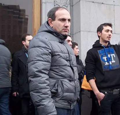Депутат призывает придти с семьями на митинг в день инаугурации Сержа Саргсяна