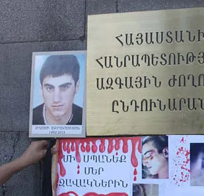 «3-4 հարվածից չէր կարող 84 վնասվածք ստանալ». սպանված զինվորի գործը փակուղի է մտել