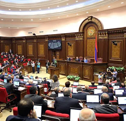 ԱԺ-ն ընդունեց կառավարության ծրագիրը. ընդդիմությունը դեմ էր, անկախ պատգամավորը՝ կողմ