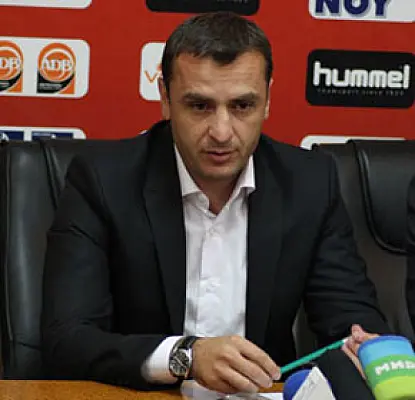 Վարդան Մինասյանը հրապարակել է հավաքականի կազմը