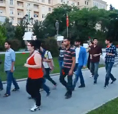 Բաքվում սատարում են Թուրքիայում բողոքի ակցիա անցկացնողներին (ՏԵՍԱՆՅՈՒԹ)