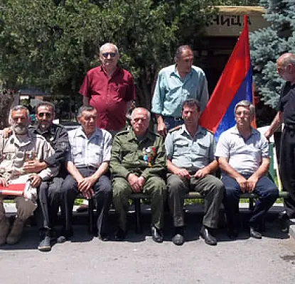 Զորի Բալայանին միլիոններ են տալիս, իսկ ազատամարտիկները տուն չունեն (ՏԵՍԱՆՅՈՒԹ)